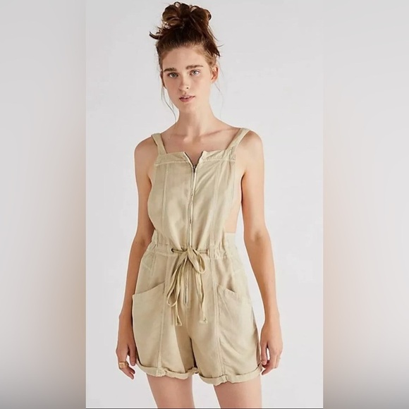 Free People Palm Valley Shortalls Romper Khaki Tan Boho Relaxed fit Size Medium - Picture 10 of 10